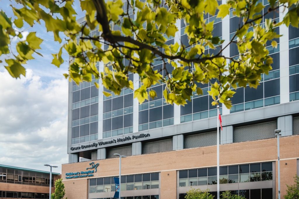 Photo medical research building