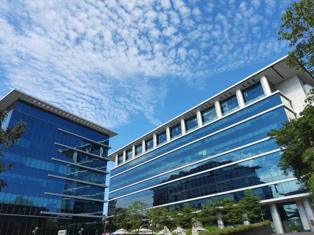 Photo oracle clinical trial management system