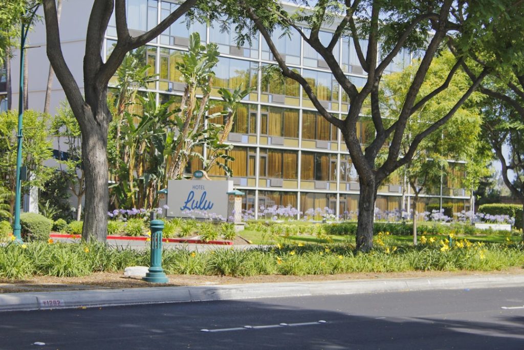 Photo clinical research building university of miami