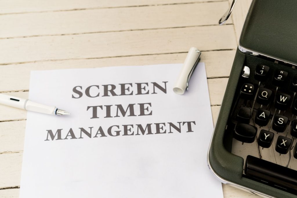 Photo clinical data management system software